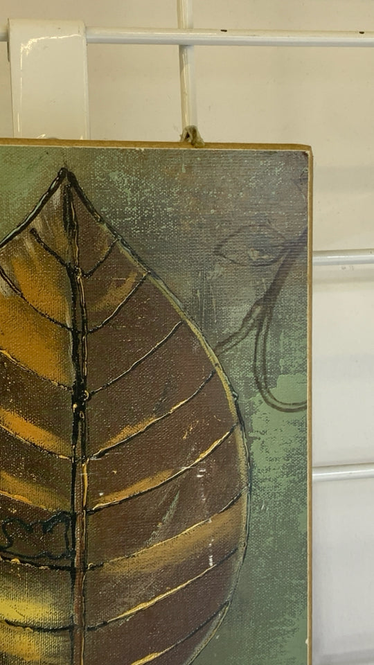TRANQUILITY LEAF WOOD WALL DECOR.