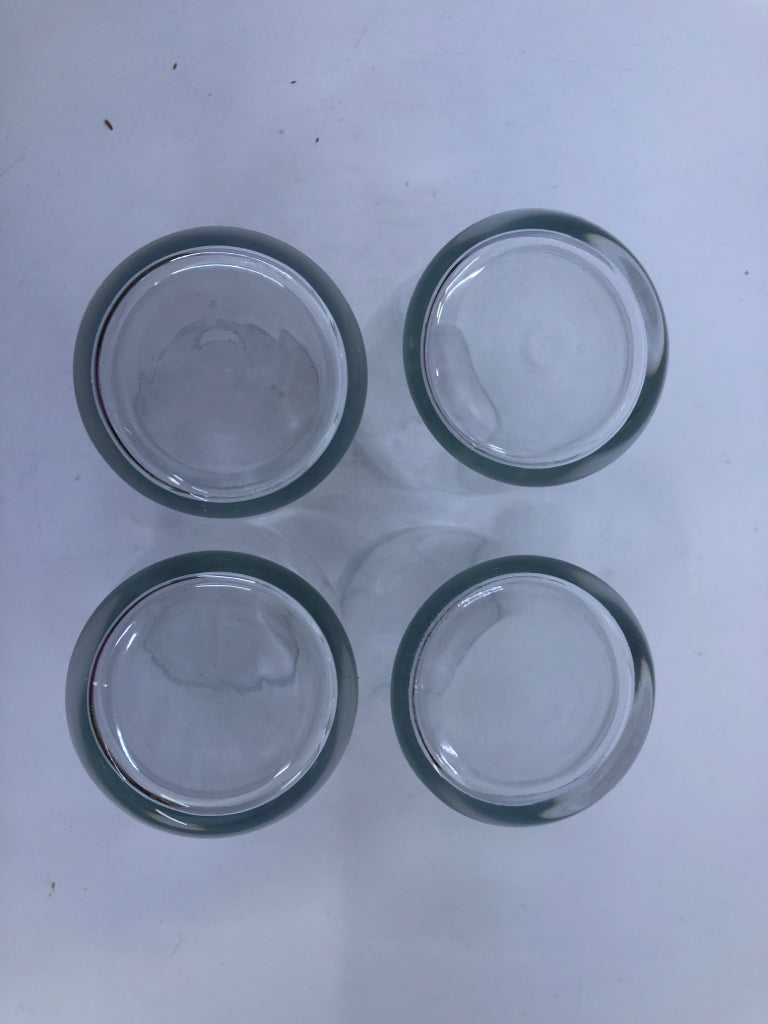 4 CLEAR WATER GLASSES.