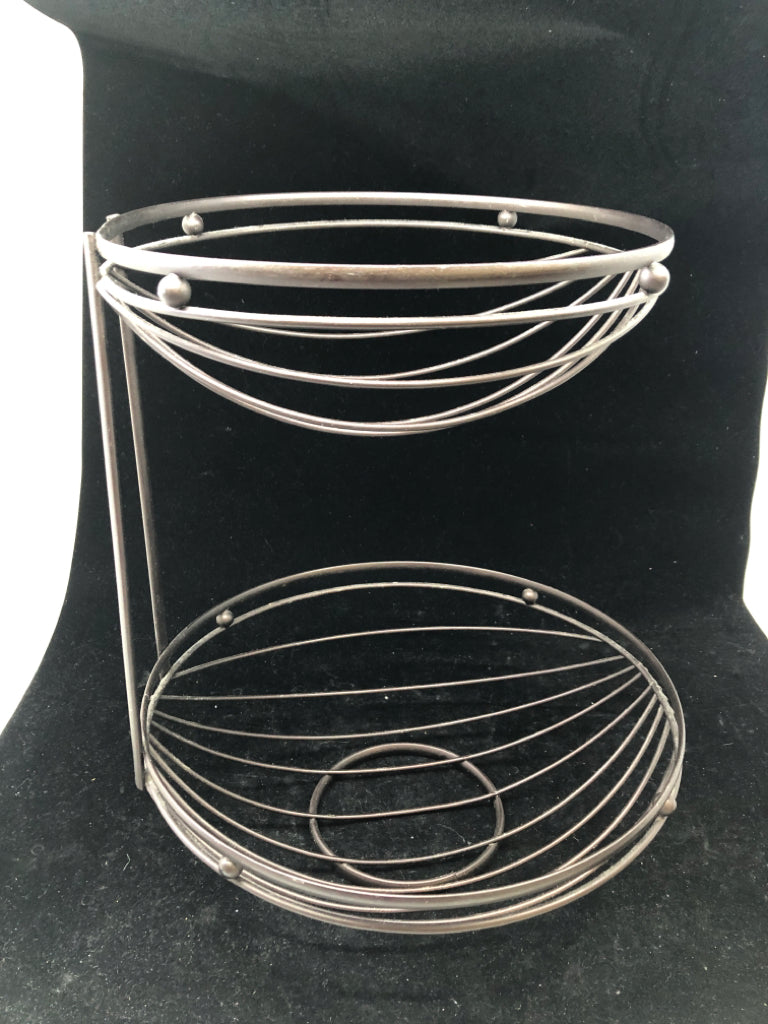 WIRE 2-TIERED FRUIT HOLDER.