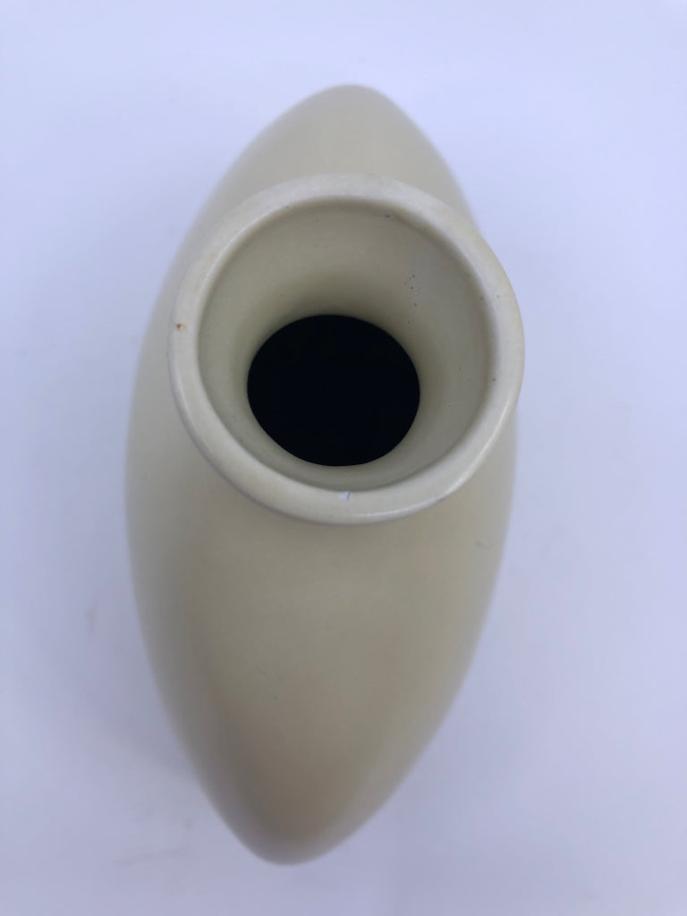 WIDE NARROW NECK VASE.