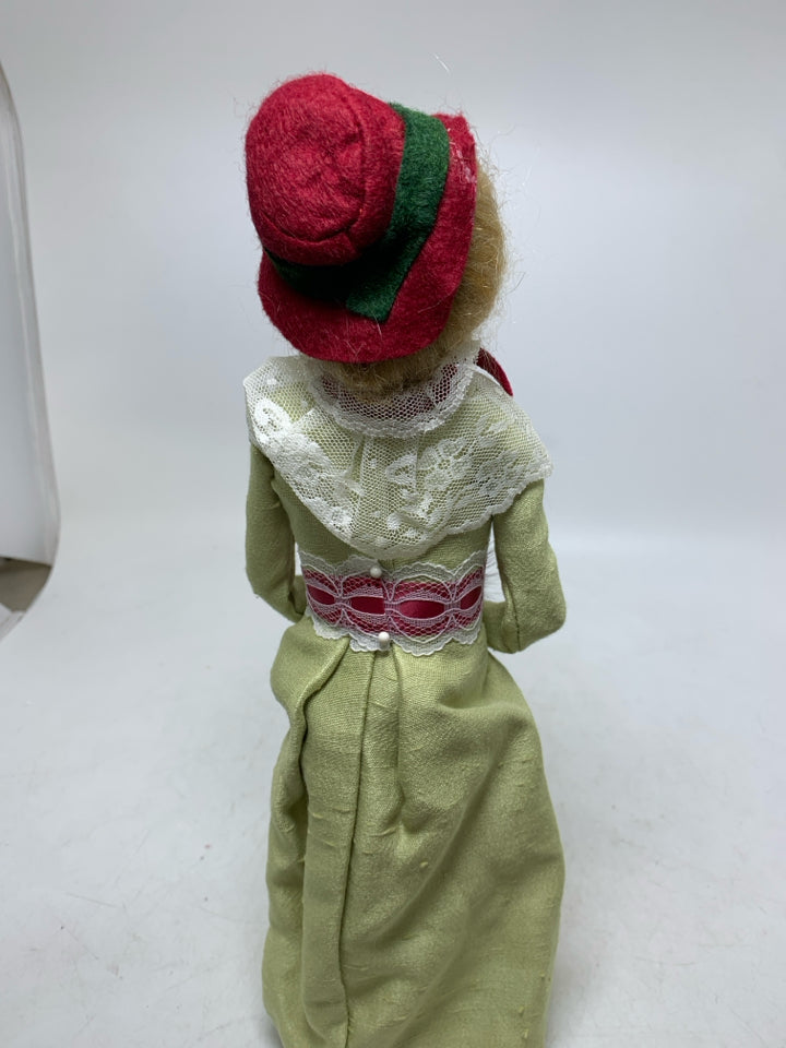 BYER'S CHOICE CAROLER LIGHT GREEN DRESS BLONDE HAIR 1985.