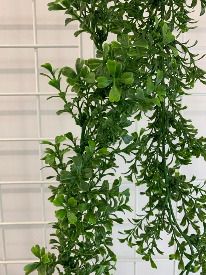 FAUX GREENERY GARLAND.