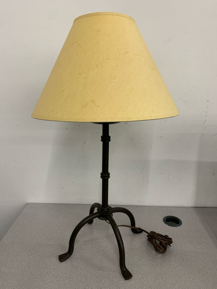 METAL SKINNY BASE LAMP W TAN SHADE.