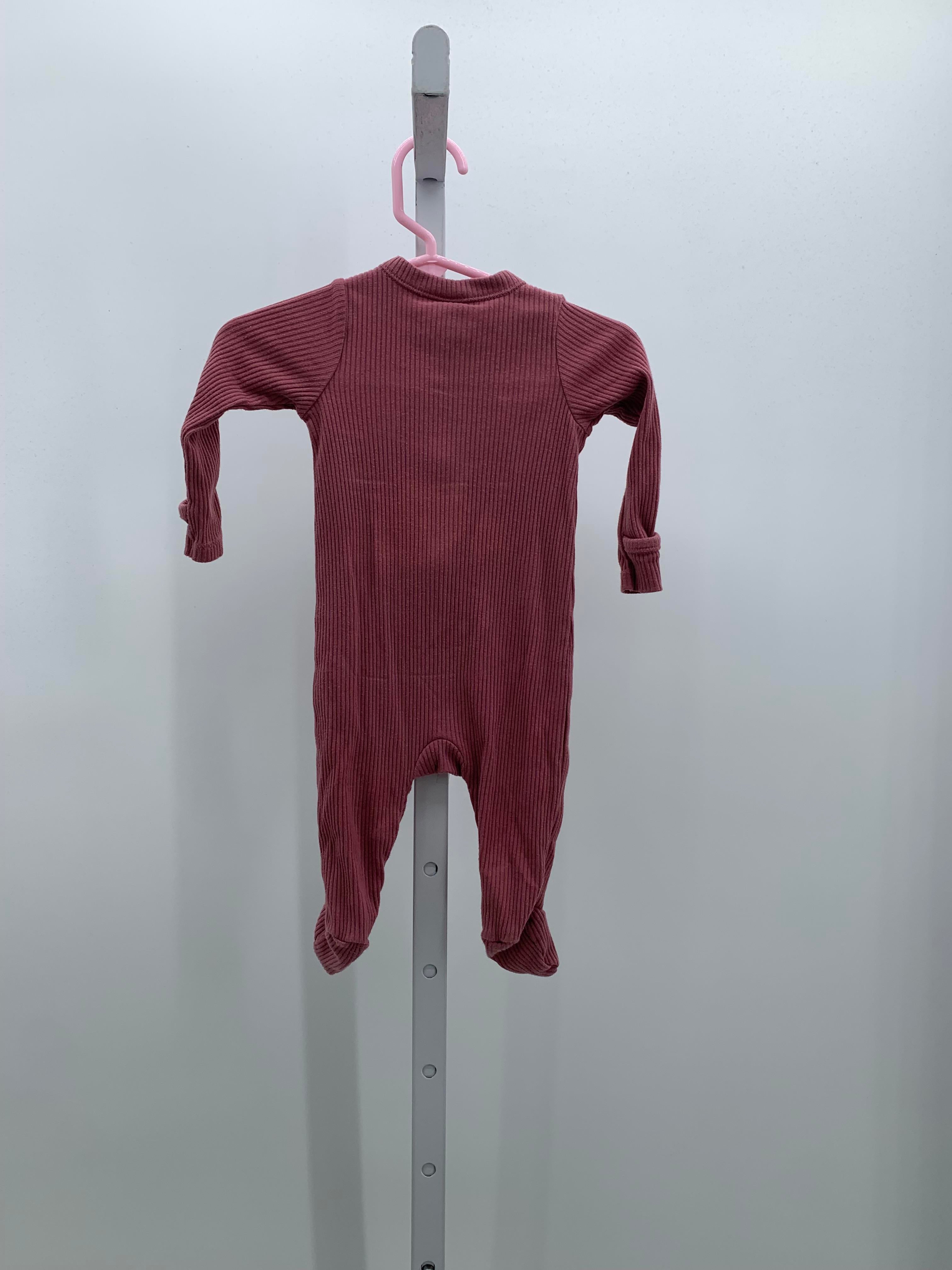 Old Navy Size 0-3 months Girls Long Slv. Romper