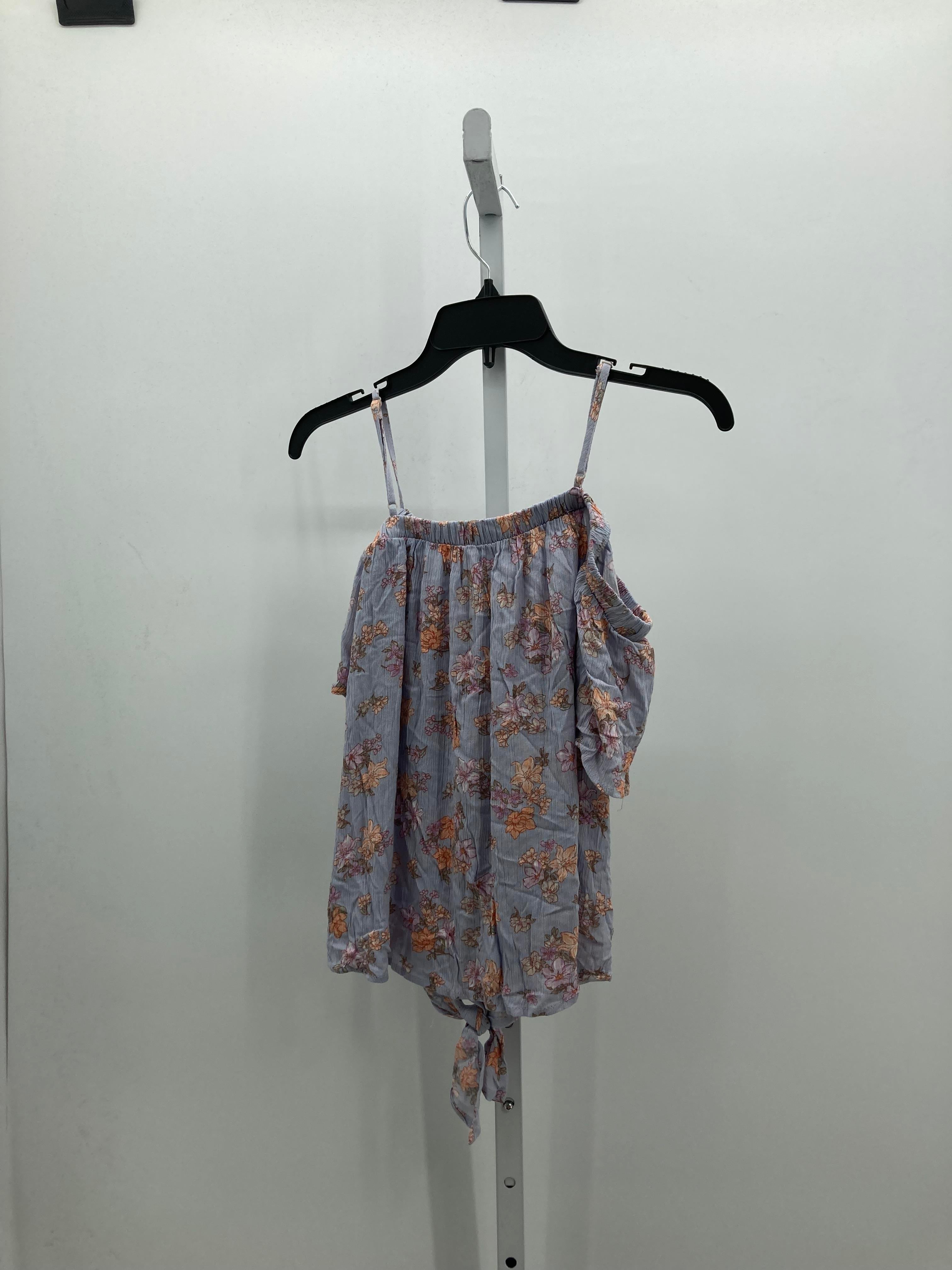 Hippie Rose Size Large Juniors Short Sleeve Shirt