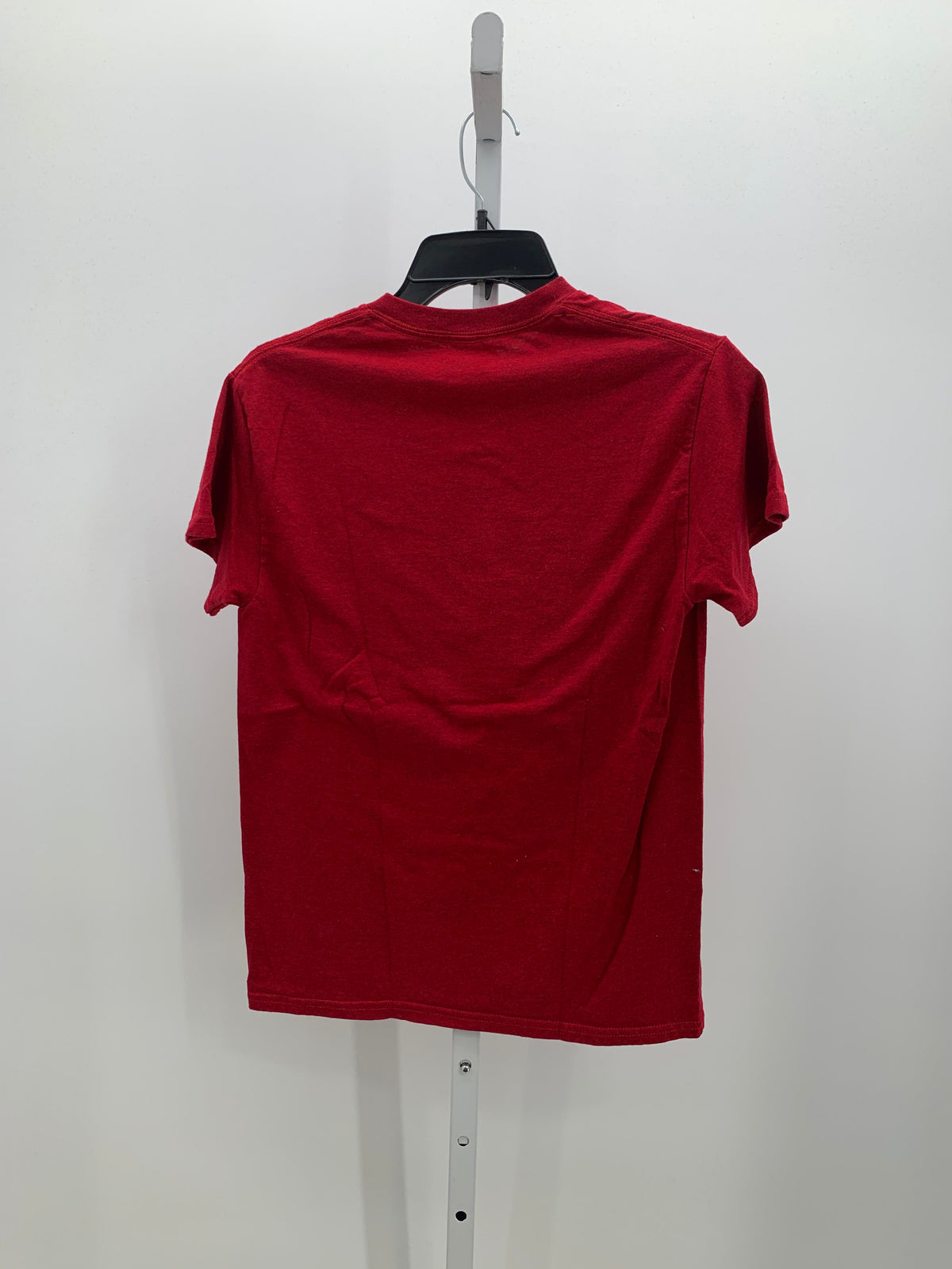 GRAPHIC KNIT TEE.
