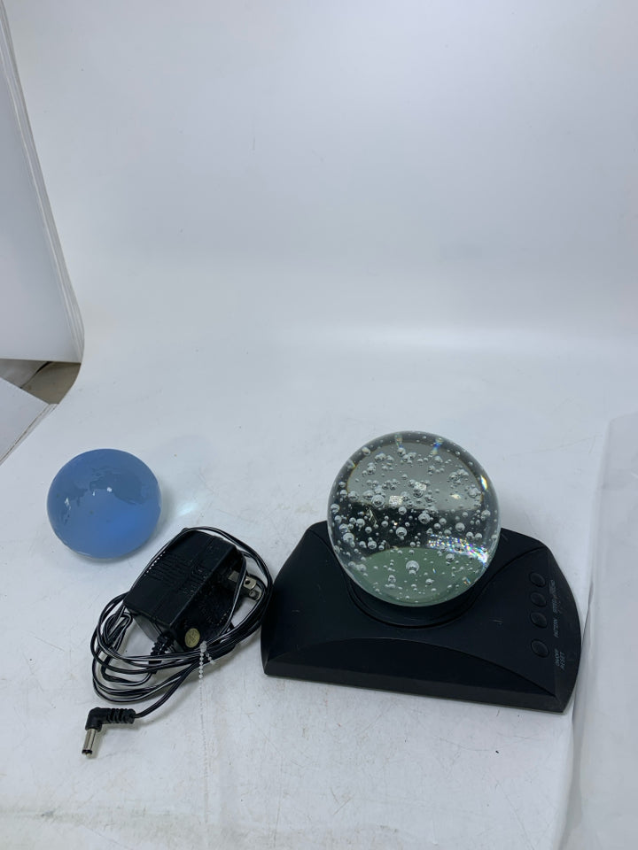 3 PC CLEAR BUBBEL SPHERE, BLUE EARTH SPHERE W/ LIGHT UP BASE/SOUND MACHINE IN BA