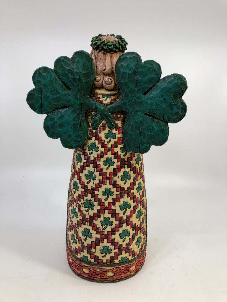 IRISH ANGEL W/SHAMROCK WINGS.