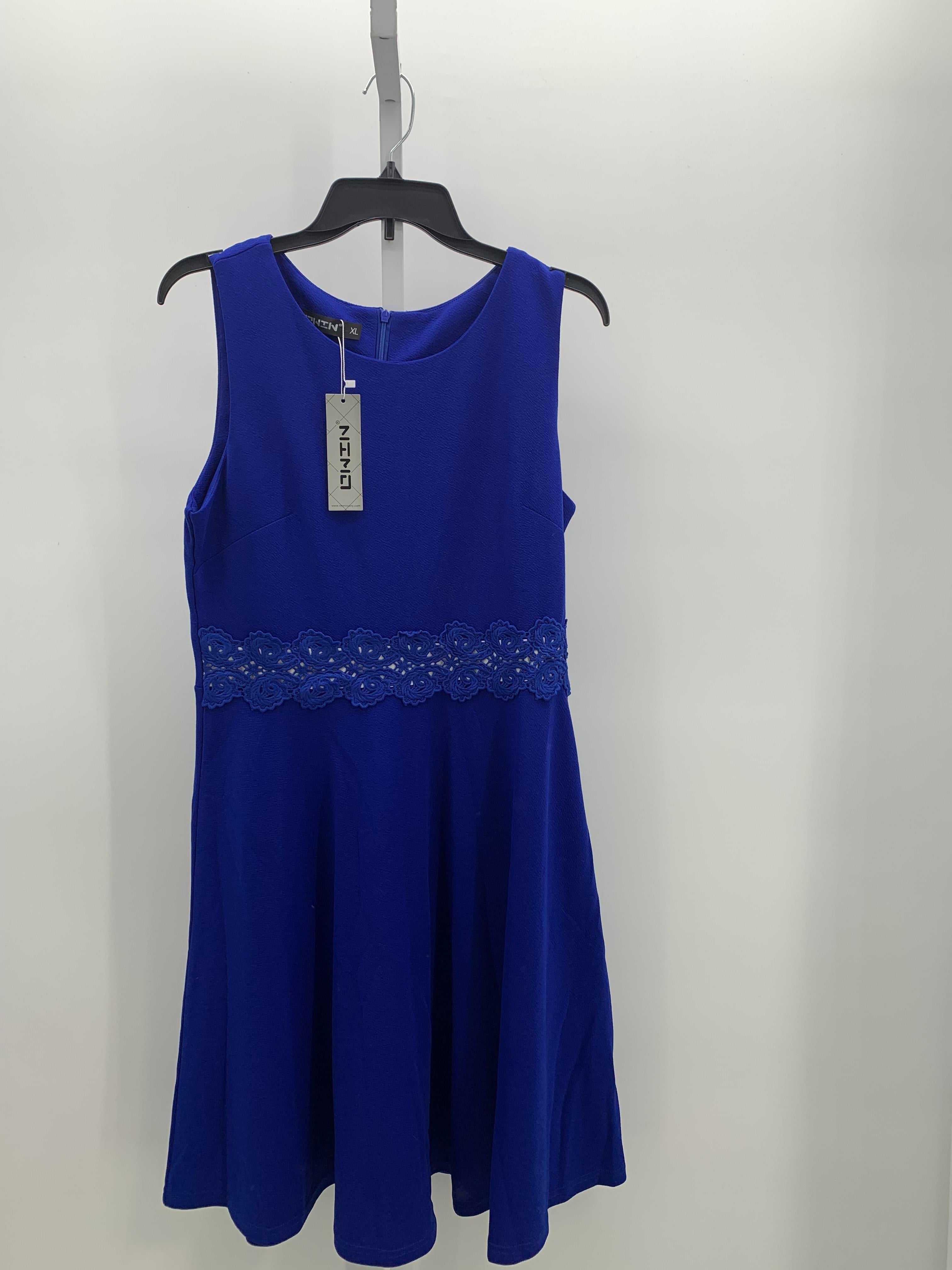 Size Extra Large Misses Sleeveless Dress