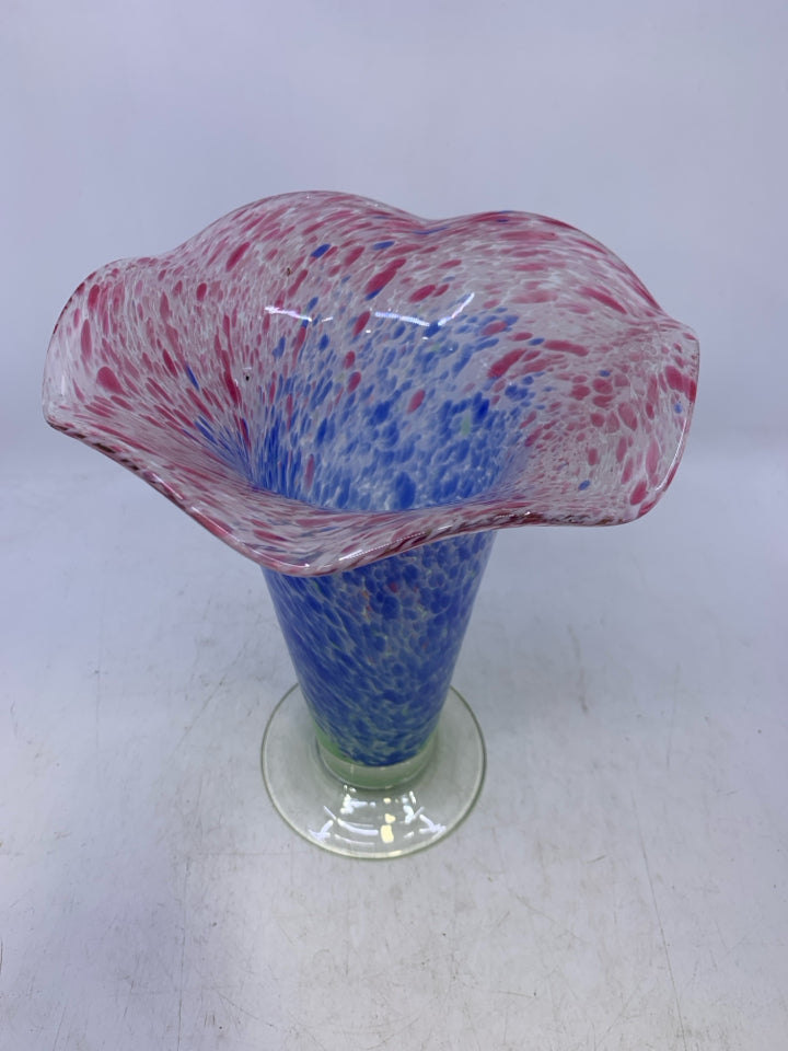 PINK BLUE GREEN FUSED GLASS RUFFLE EDGE VASE.