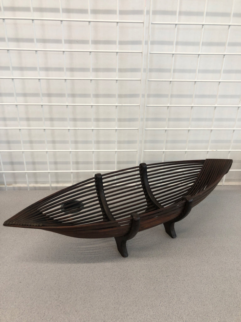 BAMBOO BOAT SHAPED CENTERPIECE BOWL.