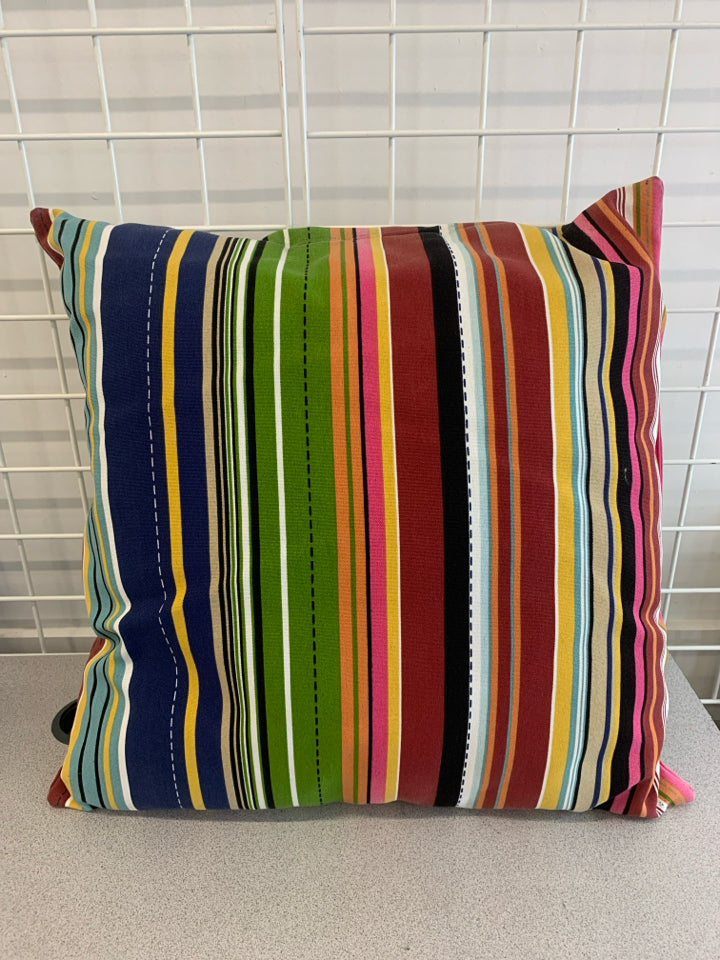 POTTERY BARN STRIPED INDOOR/OUTDOOR PILLOW.