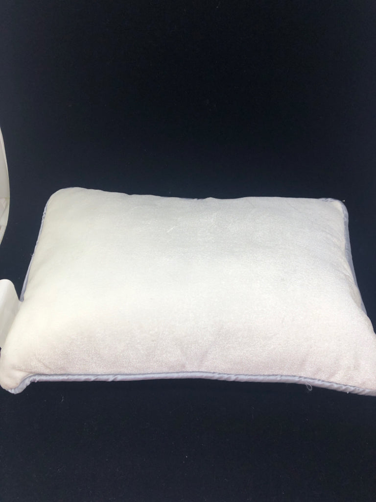 BELIEVE JEWEL PILLOW.