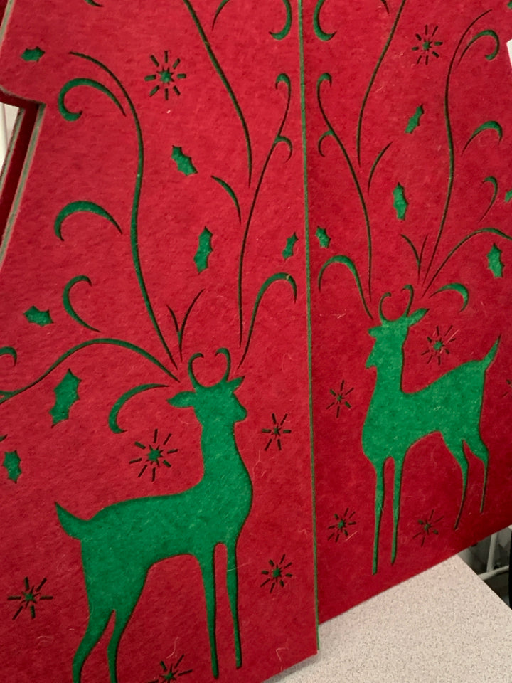 RED AND GREEN FELT CHRISTMAS TREE.