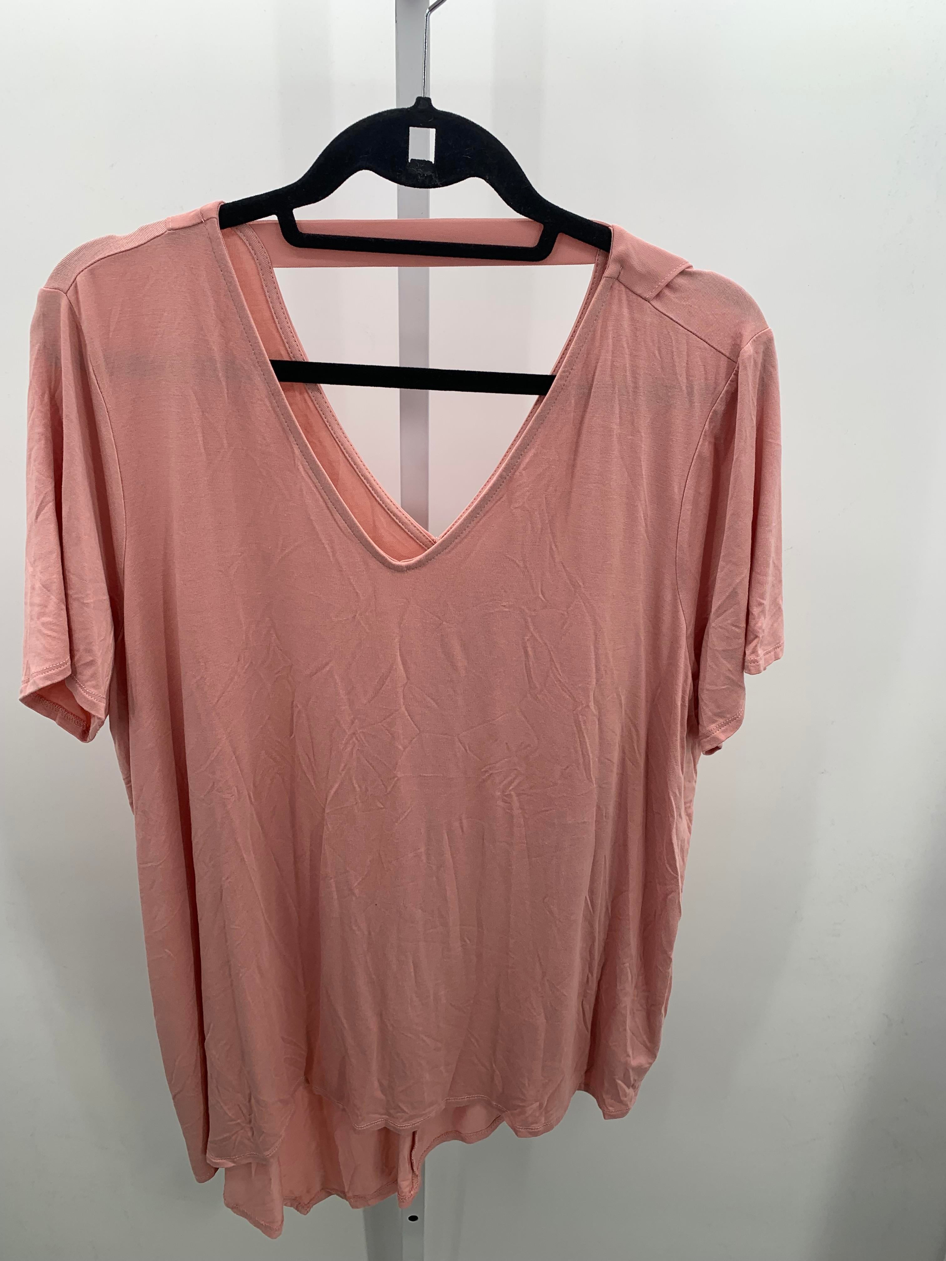 Size Extra Large Misses Short Sleeve Shirt