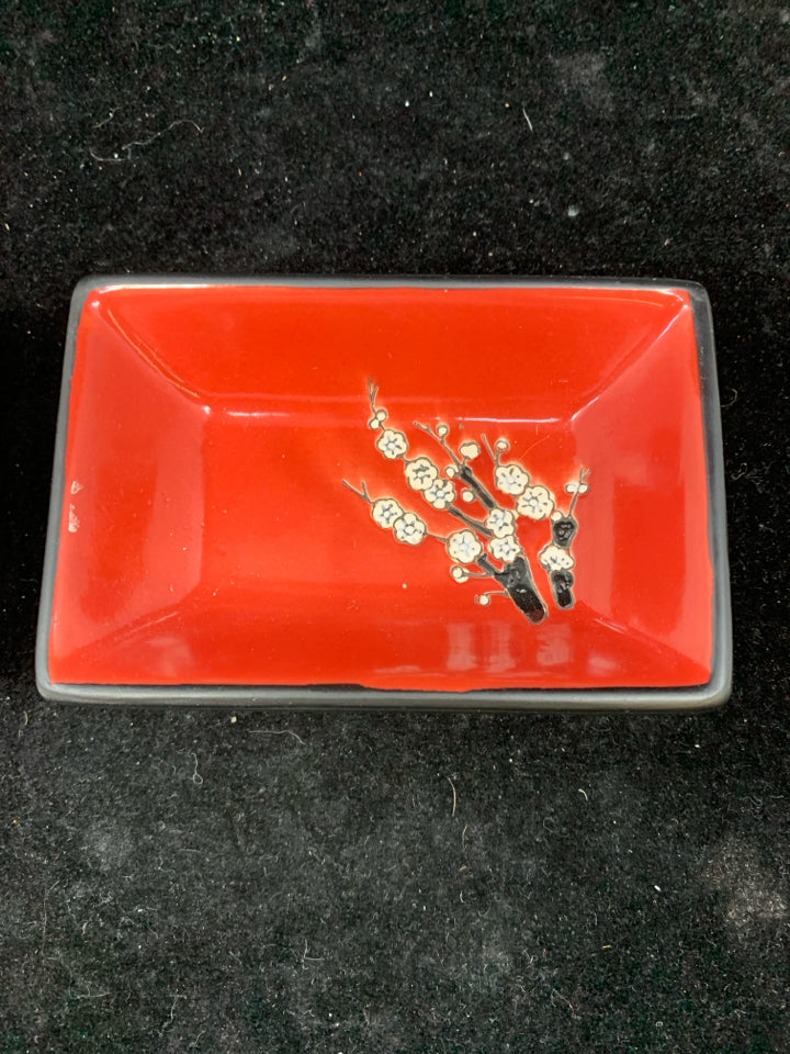 2 BLACK RED WHITE FLOWERS SAUCE DISHES.