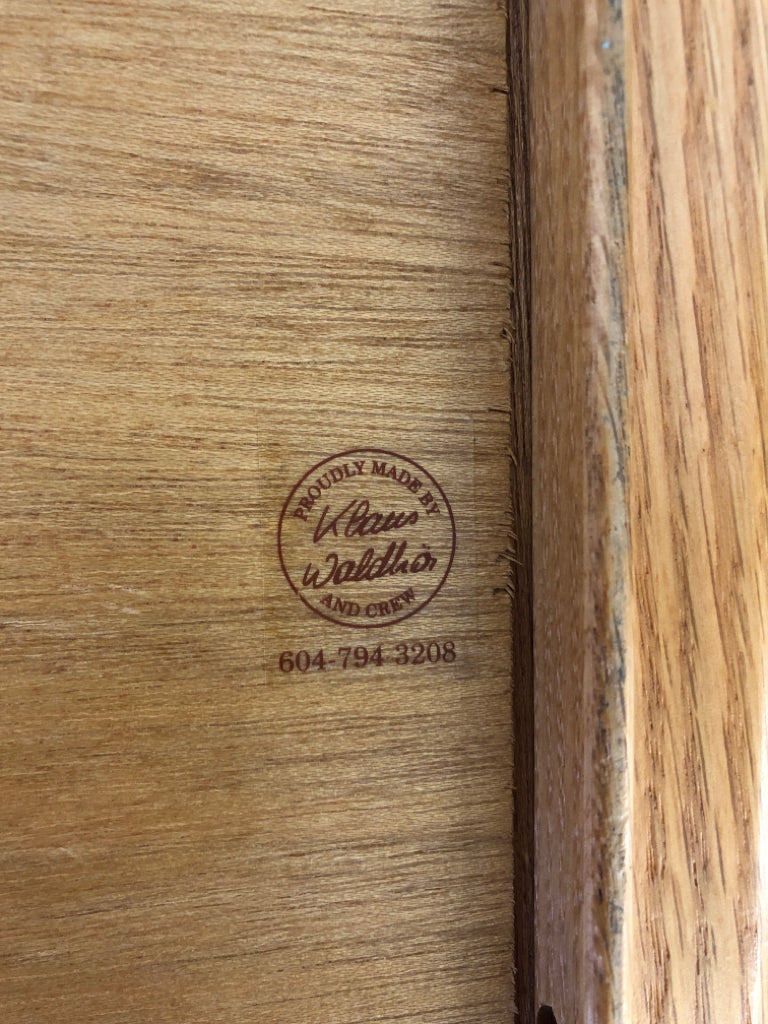 LARGE BLONDE WOOD TRAY.