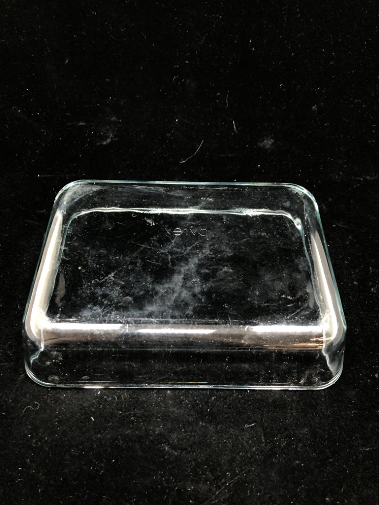 PYREX RECTANGLE DISH.