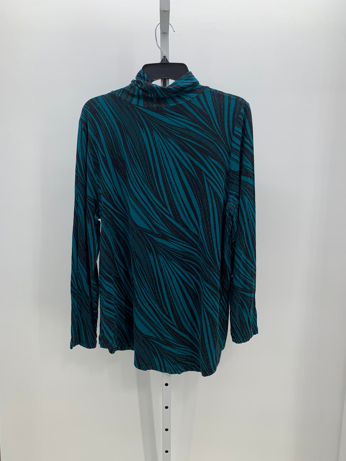 JM Collection Size Extra Large Misses Long Sleeve Shirt