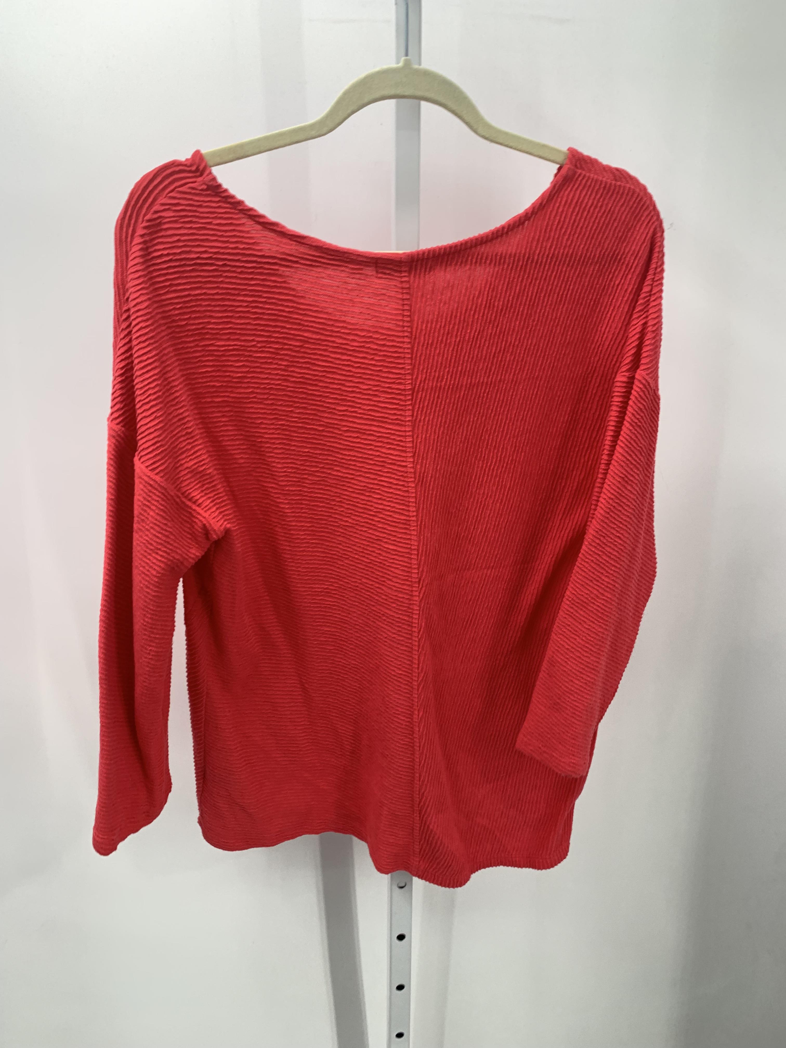 Size Small Misses 3/4 Sleeve Shirt