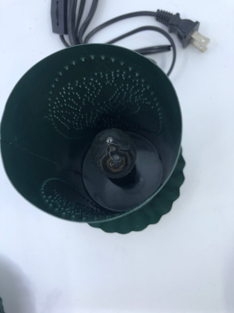 DARK GREEN METAL PIERCED ROOSTER LIGHT WAX WARMER.