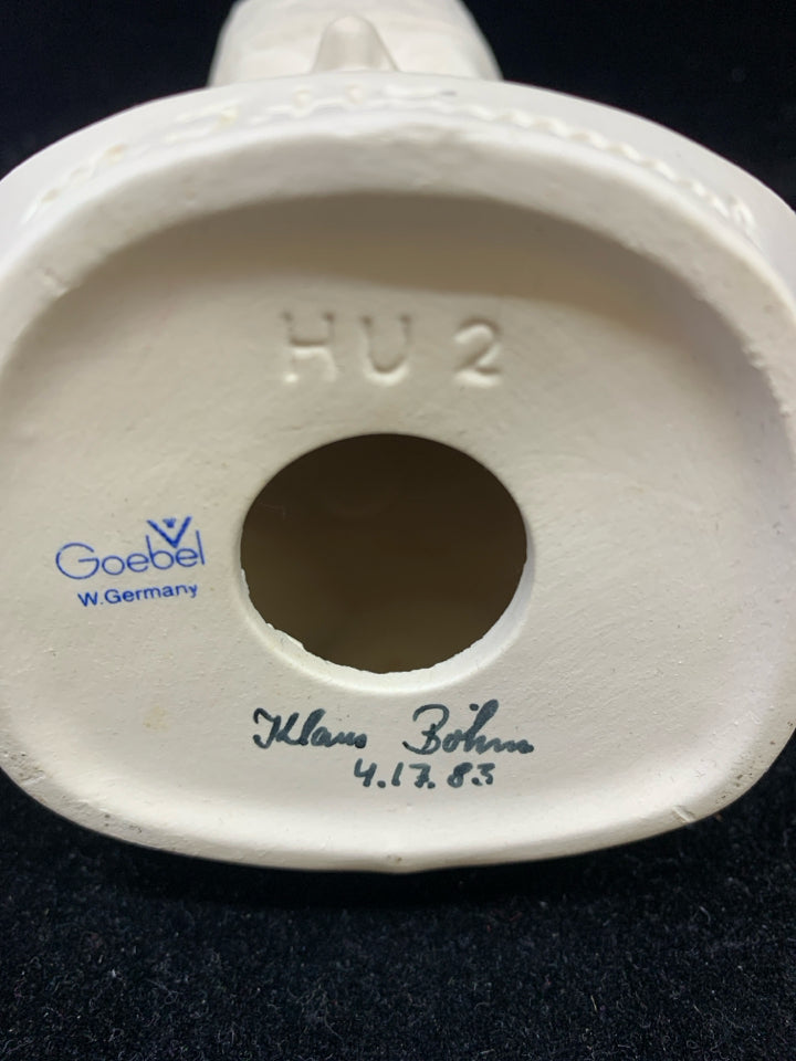 WHITE NUN HEAD GOEBEL HU2.