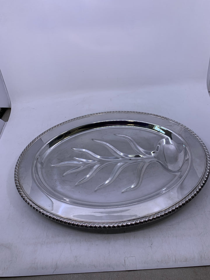 SILVER METAL FOOTED ROASTER.