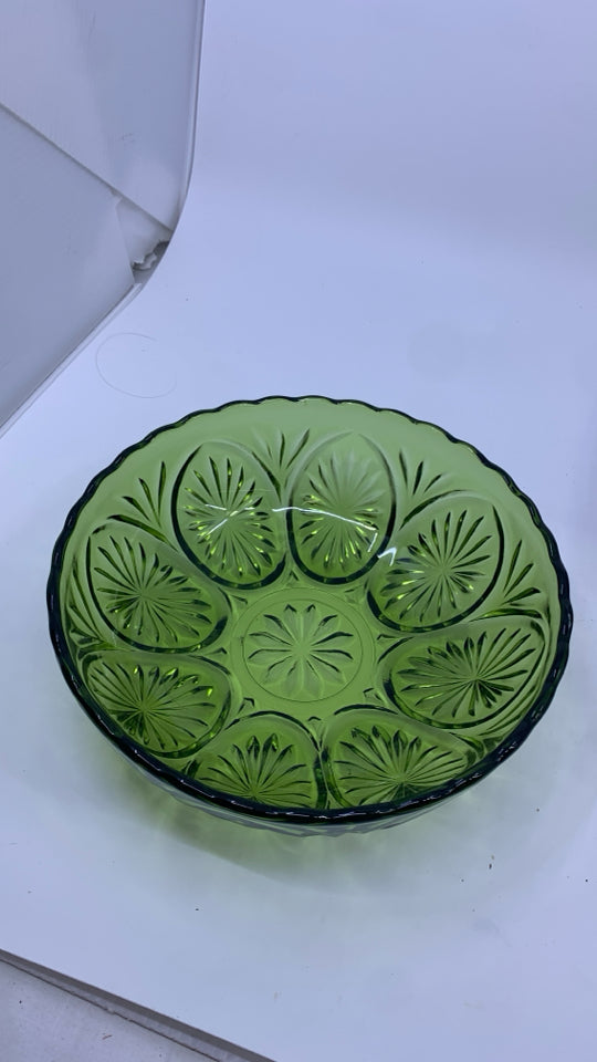 VTG GREEN GLASS SERVING BOWL W/ OVAL DESIGNS.
