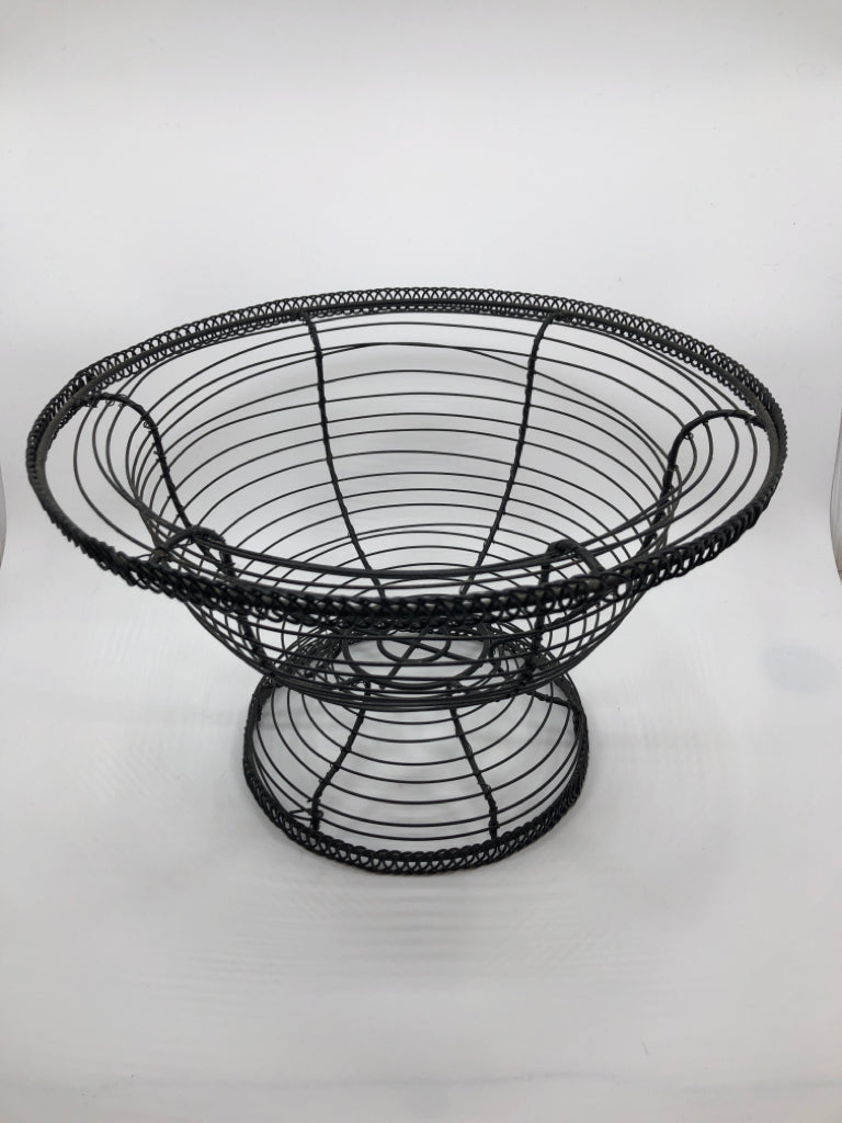 RAISED METAL FRUIT BOWL.