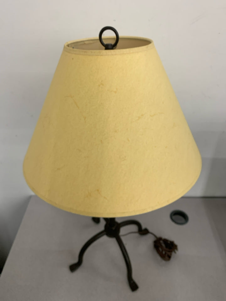 METAL SKINNY BASE LAMP W TAN SHADE.