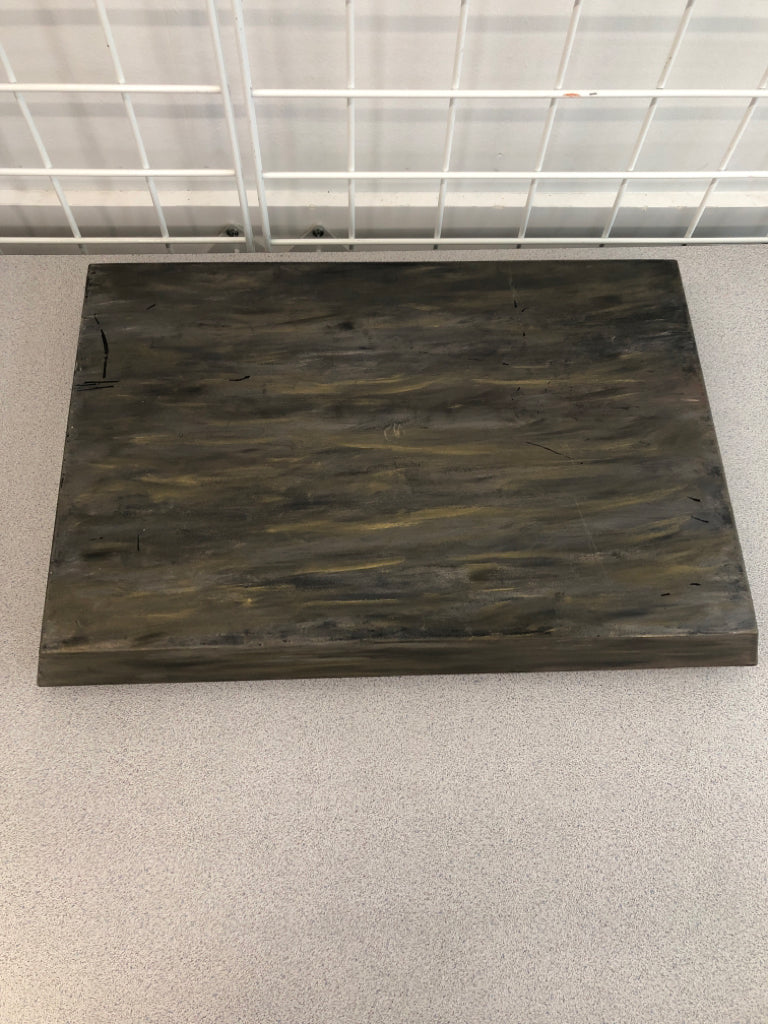 GOLD BRUSHED WOOD TRAY.