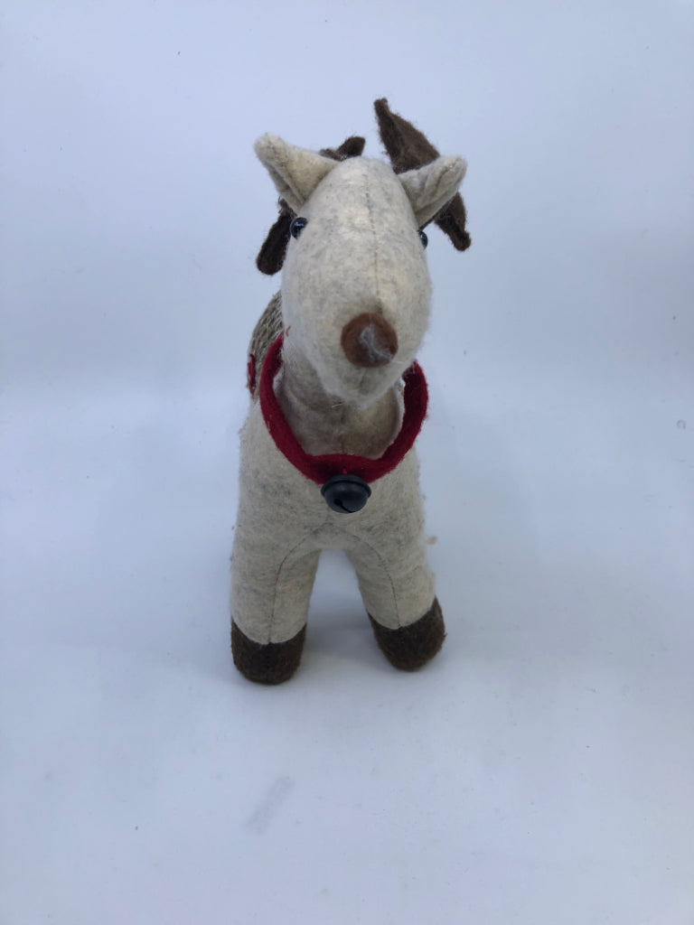 PLUSH CHRISTMAS REINDEER W BELL.