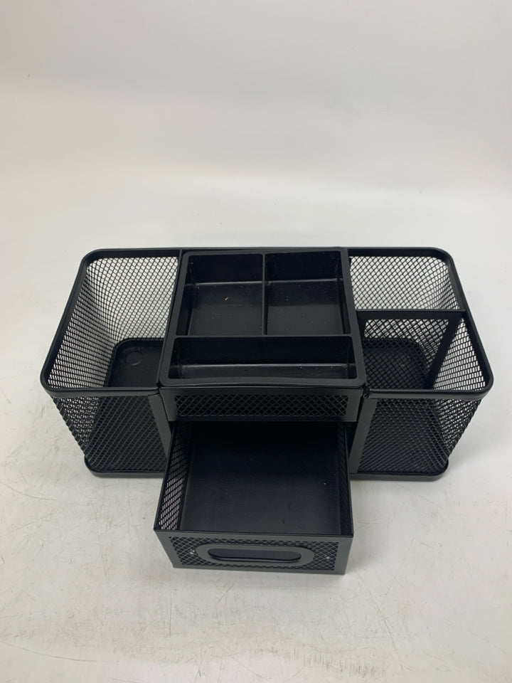 BLACK METAL MESH DESK ORGANIZER 4 "h X 9" W X 4.