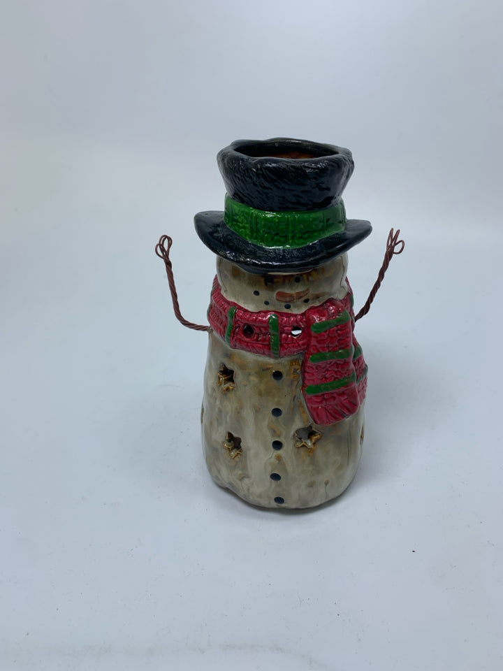 YANKEE CANDLE STAR PIERCED SNOWMAN W/ BLACK HAT.