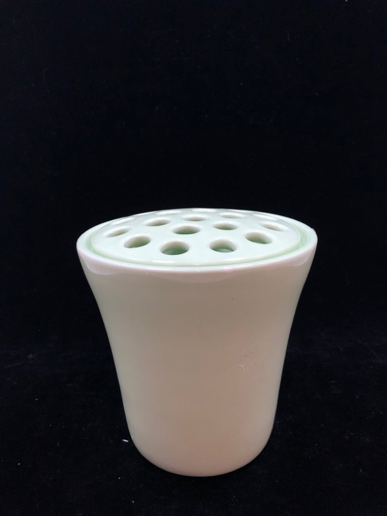 LT GREEN CERAMIC VASE W/FLOWER FROG LID.