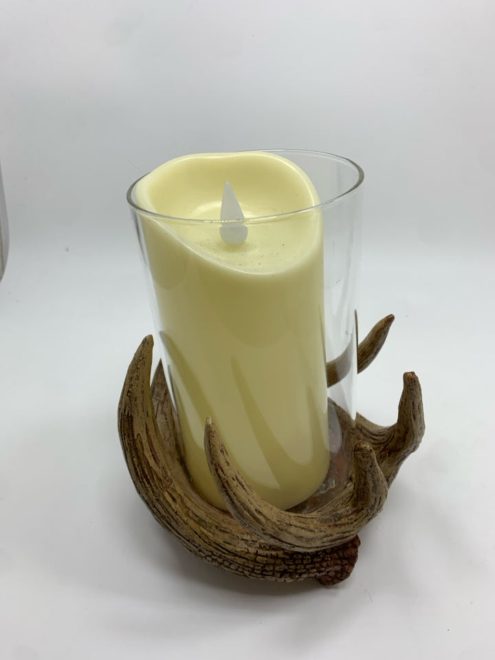 RESIN ANTLER CANDLE HOLDER W/LED CANDLE.