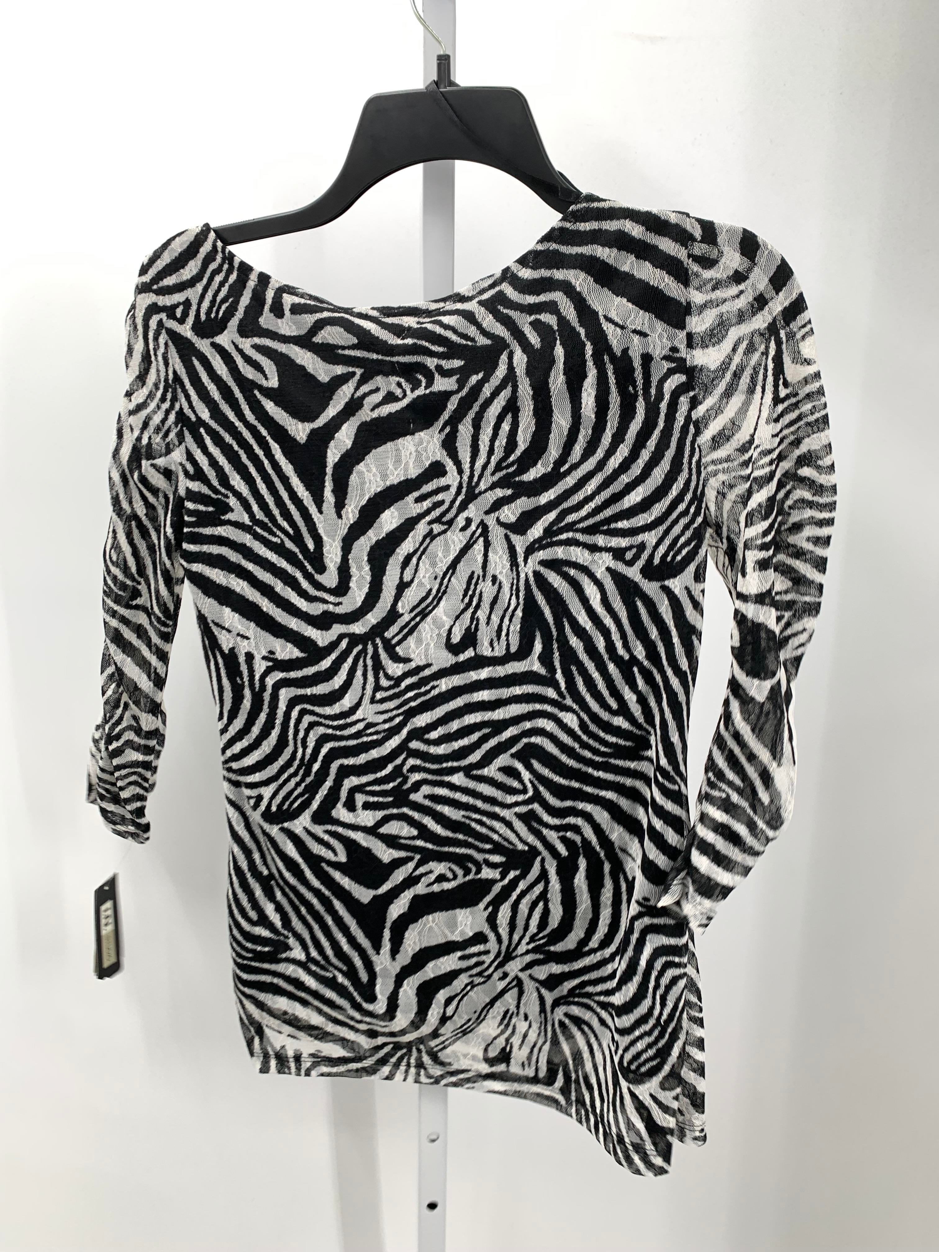 Size Small Misses 3/4 Sleeve Shirt