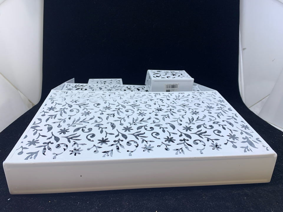 3 PC WHITE MAGNETIC FILE ORGANIZER.