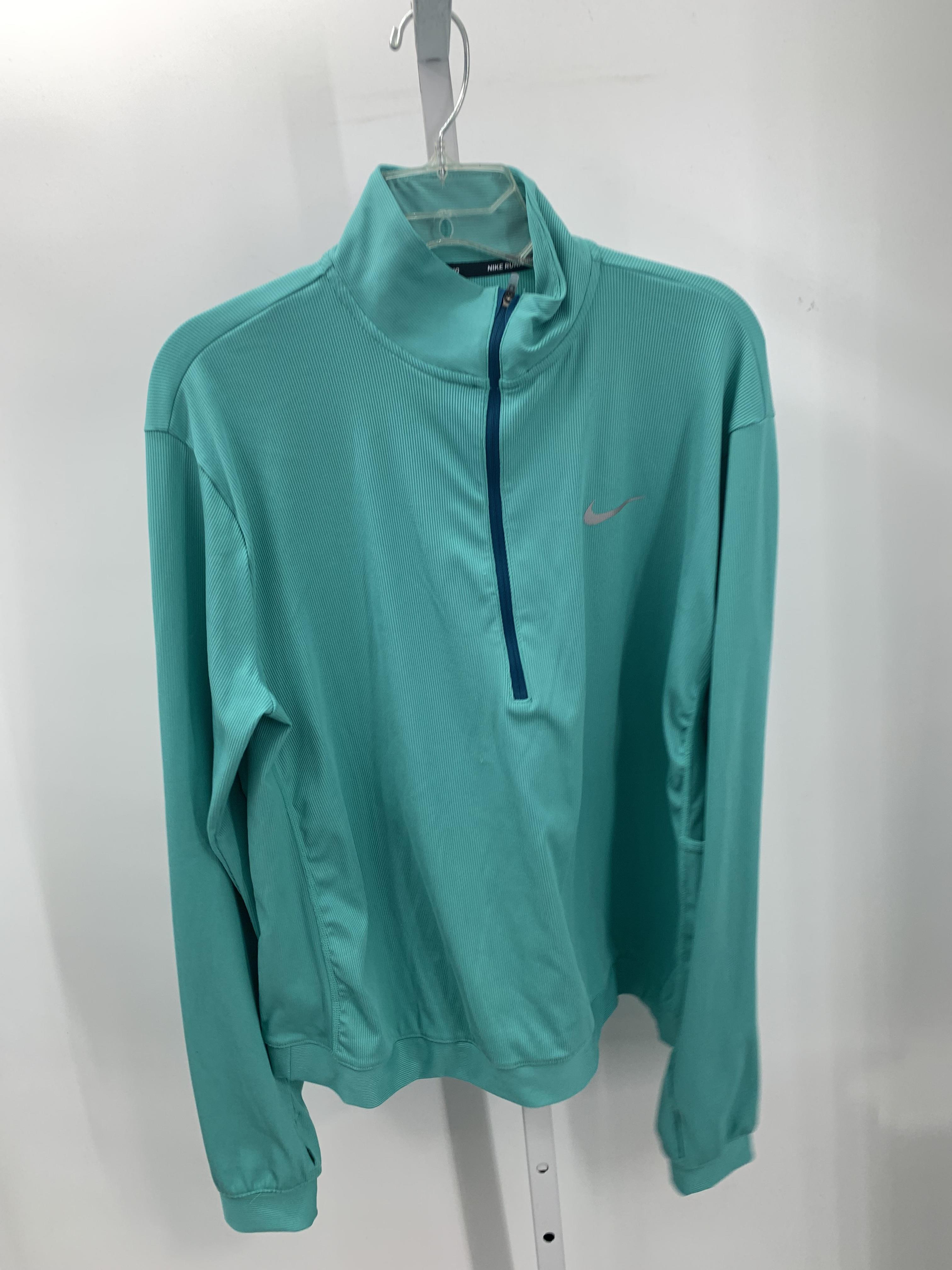 Nike Size Extra Large Misses Long Sleeve Shirt