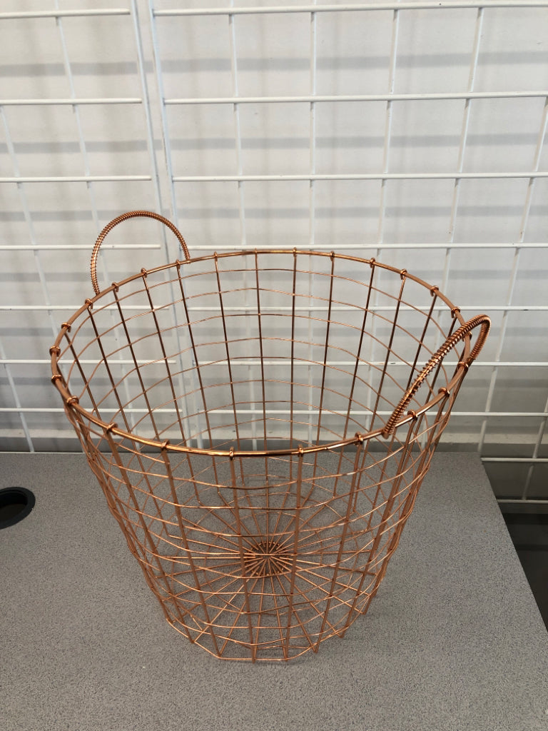 ROSE GOLD METAL BASKET.