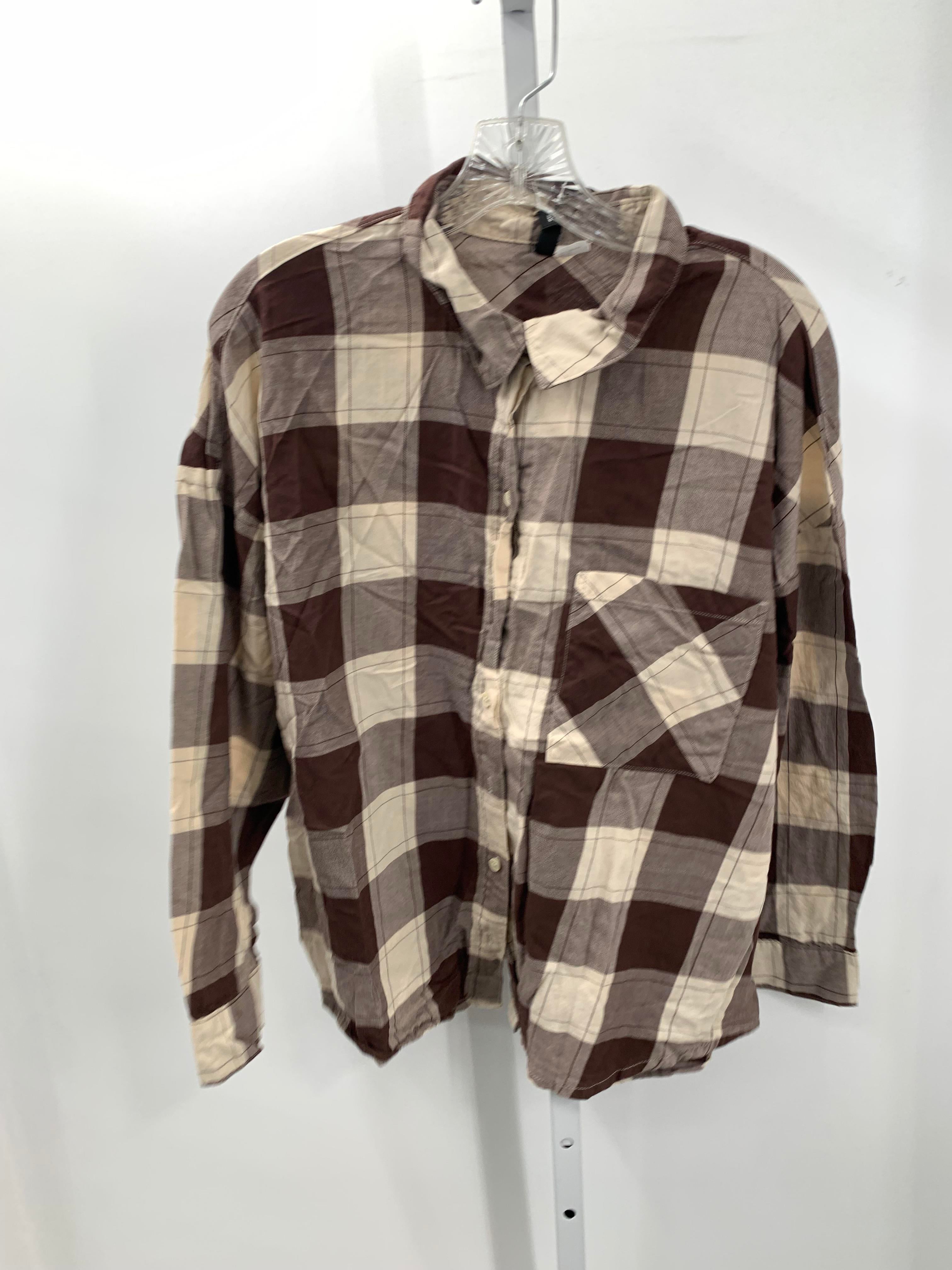 Divided Size Large Juniors Long Sleeve Shirt