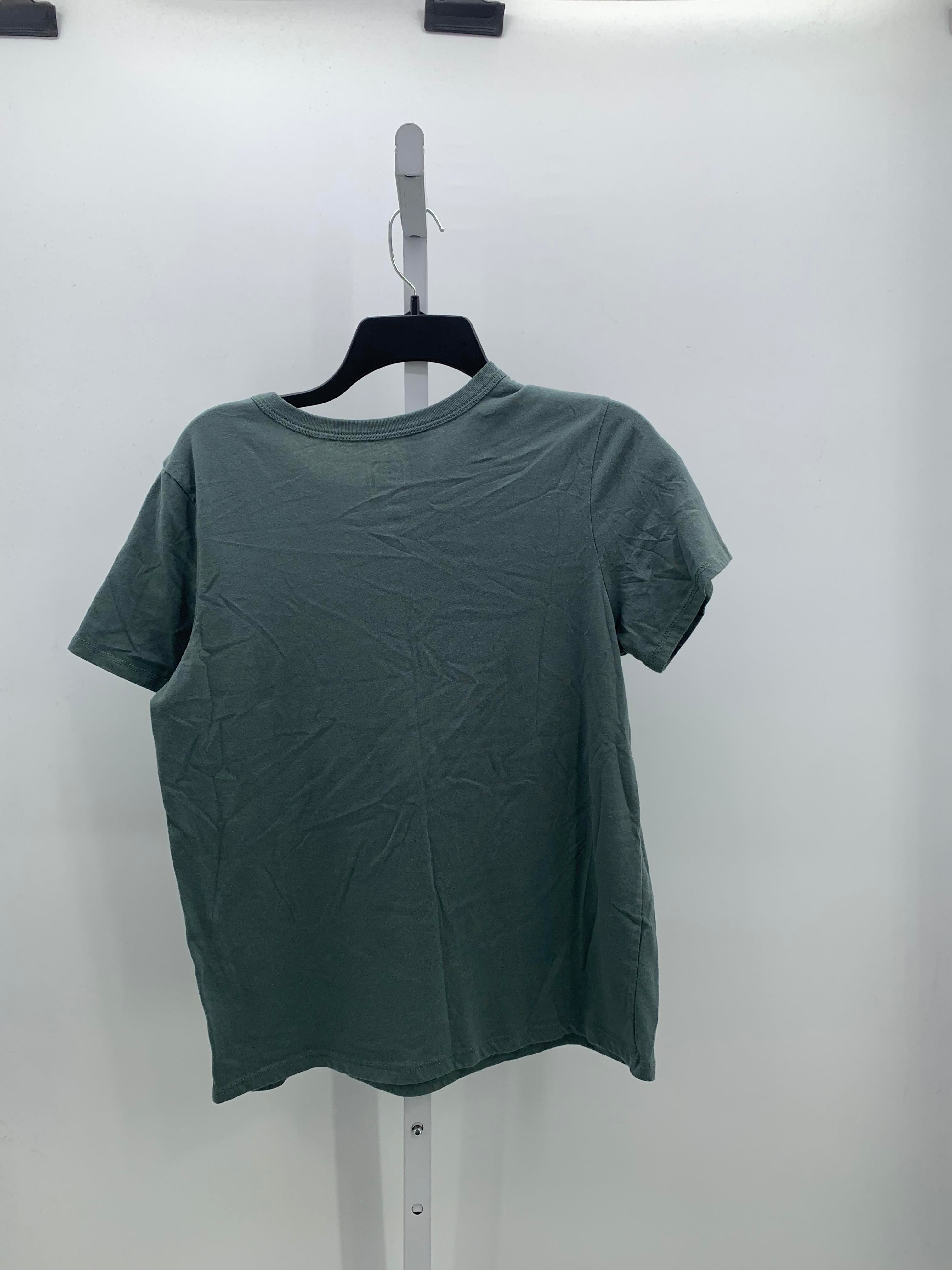Size Medium Misses Short Sleeve Shirt