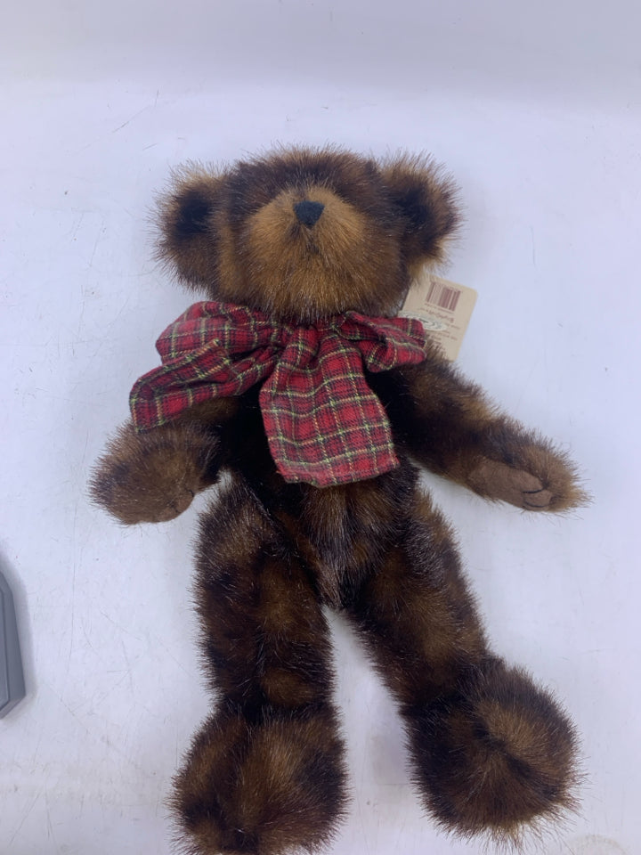 DARK BROWN BEAR W/ MAROON PLAID BOW BOYDS BEAR.
