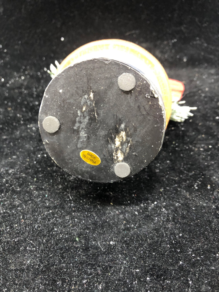 RESIN CARDINAL BIRDHOUSE FIGURE.