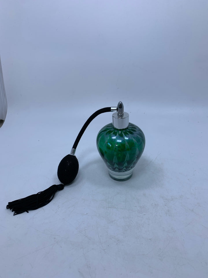 VTG GREEN BLOWN GLASS W/ DETAILS PERFUME ATOMIZER.