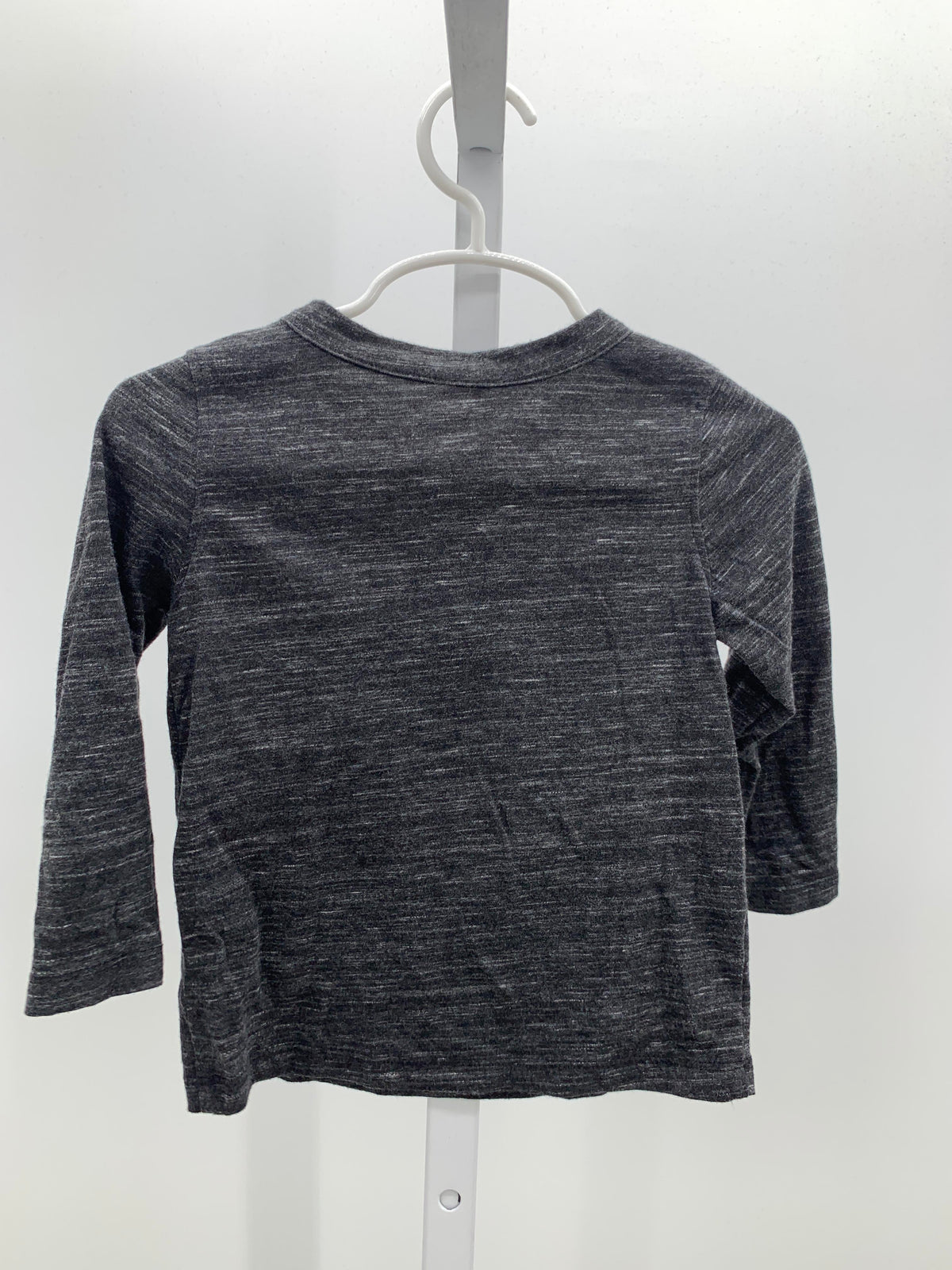 BUTTON DOWN HENLEY KNIT TEE