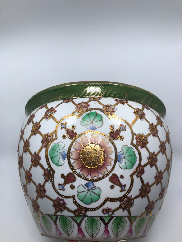 GOLD RIM LATTICE DESIGN PLANTER W/GOLDFISH PAINTED INSIDE.