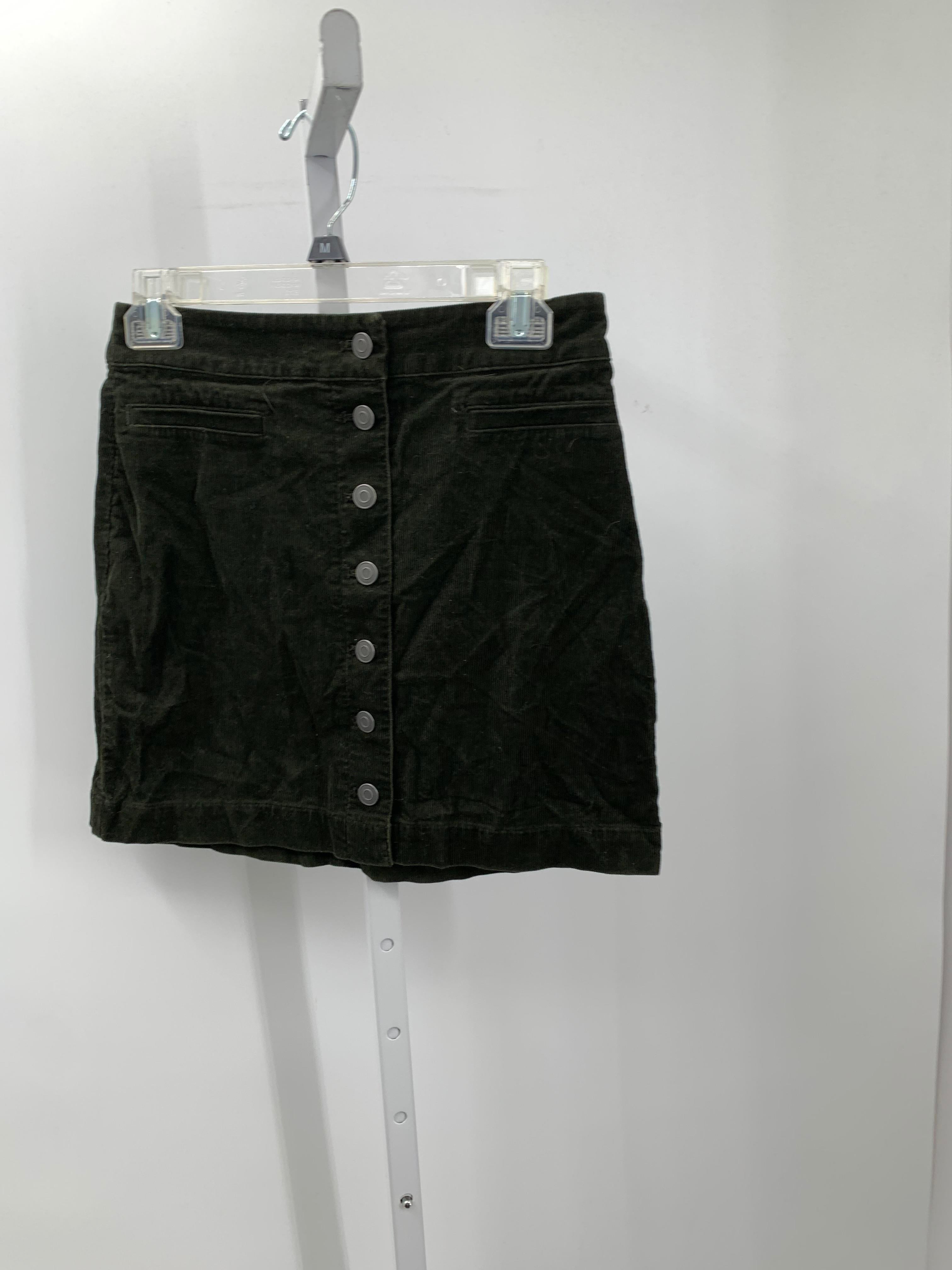 Size 6 Juniors Skirt