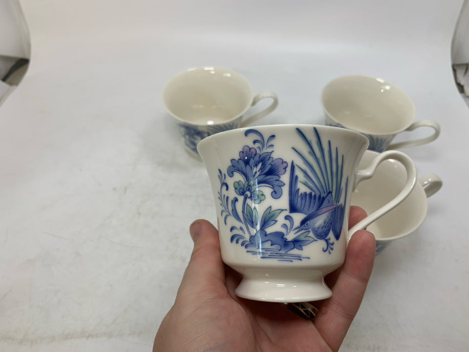 4 BIRD W/ FLOWER TEA CUP SET W/ NO SAUCERS.