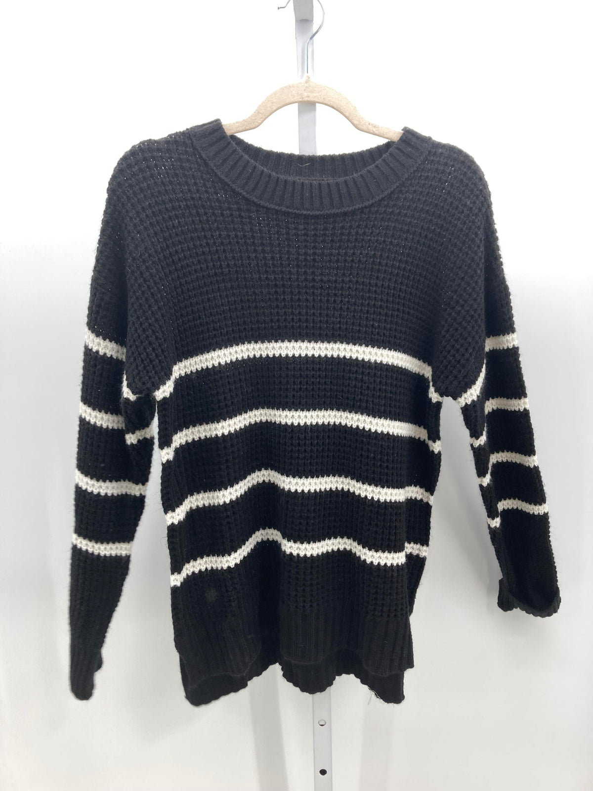 SO Size Medium Misses Long Sleeve Sweater